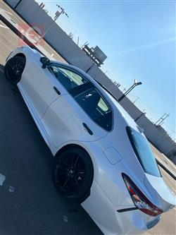 تۆیۆتا کامری